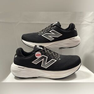 New Balance Fresh Foam
M880B15 Running Shoes Sz M 11/
W 12.5 4E Wide